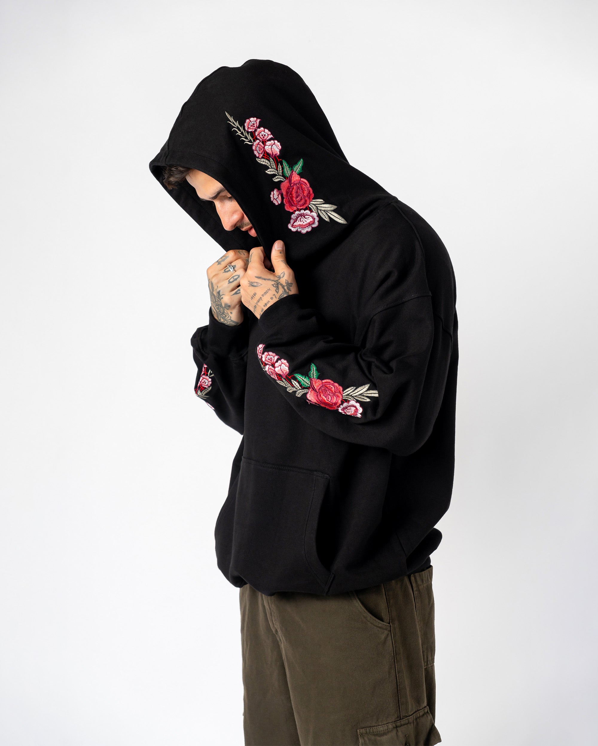 HODDIE OVERSIZE BORDADO ROSE NEGRO