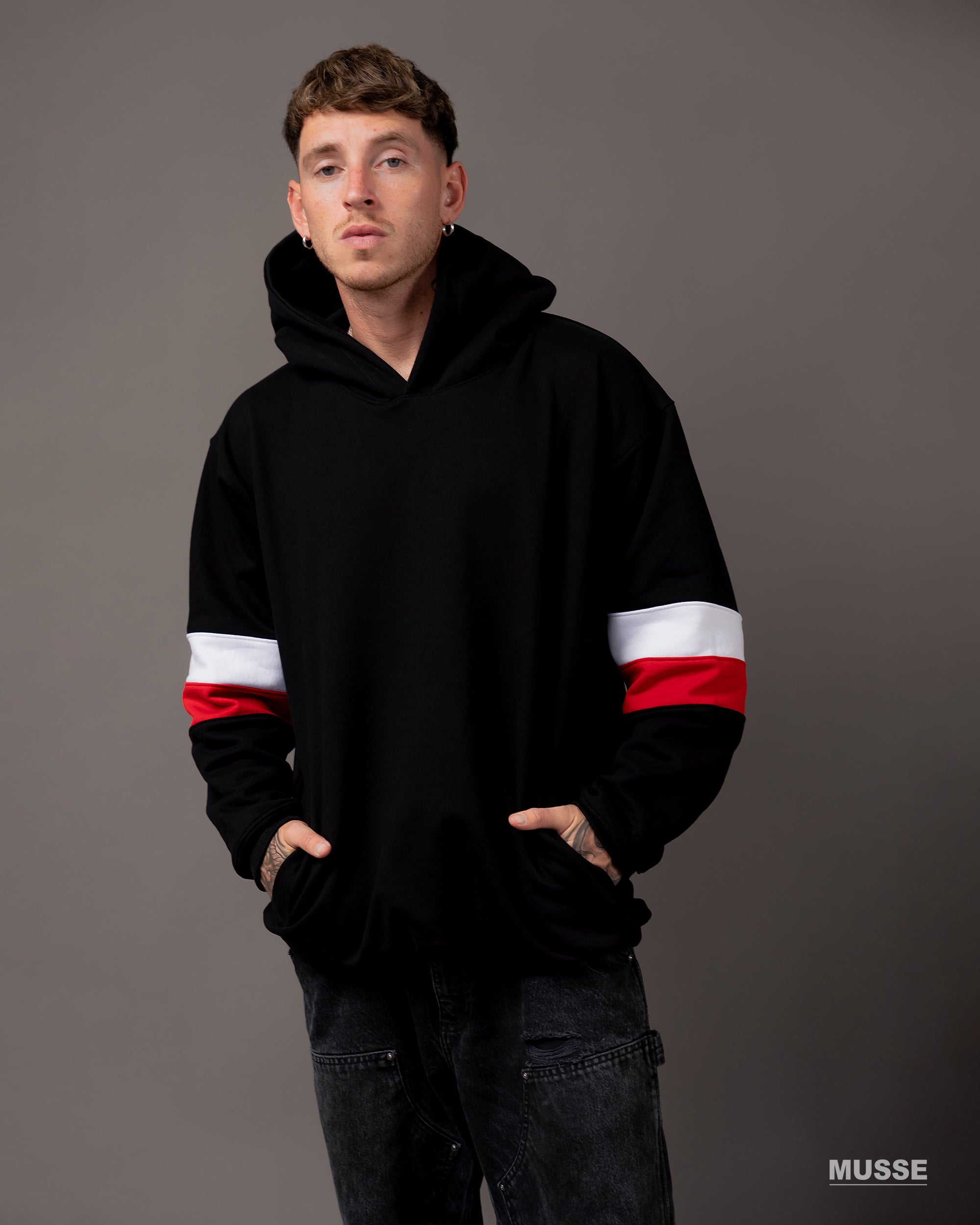 HODDIE TRICOLORS NEGRO