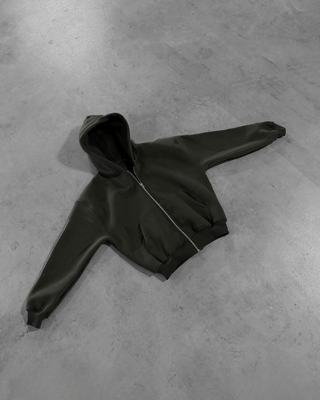 MILITARY GREEN ZIP HOODIE