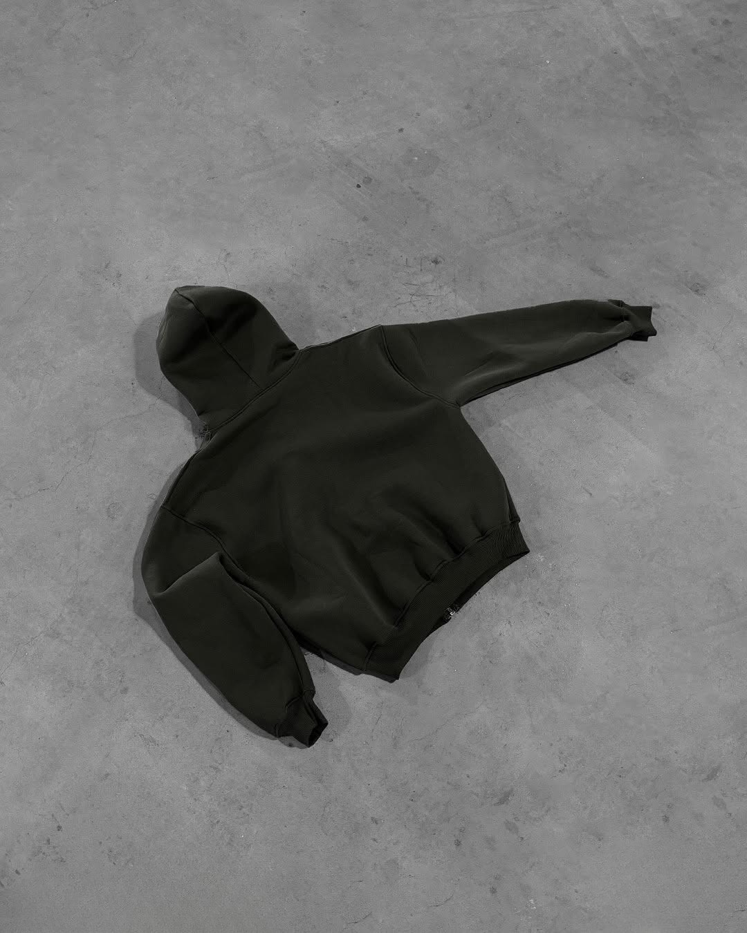 MILITARY GREEN ZIP HOODIE