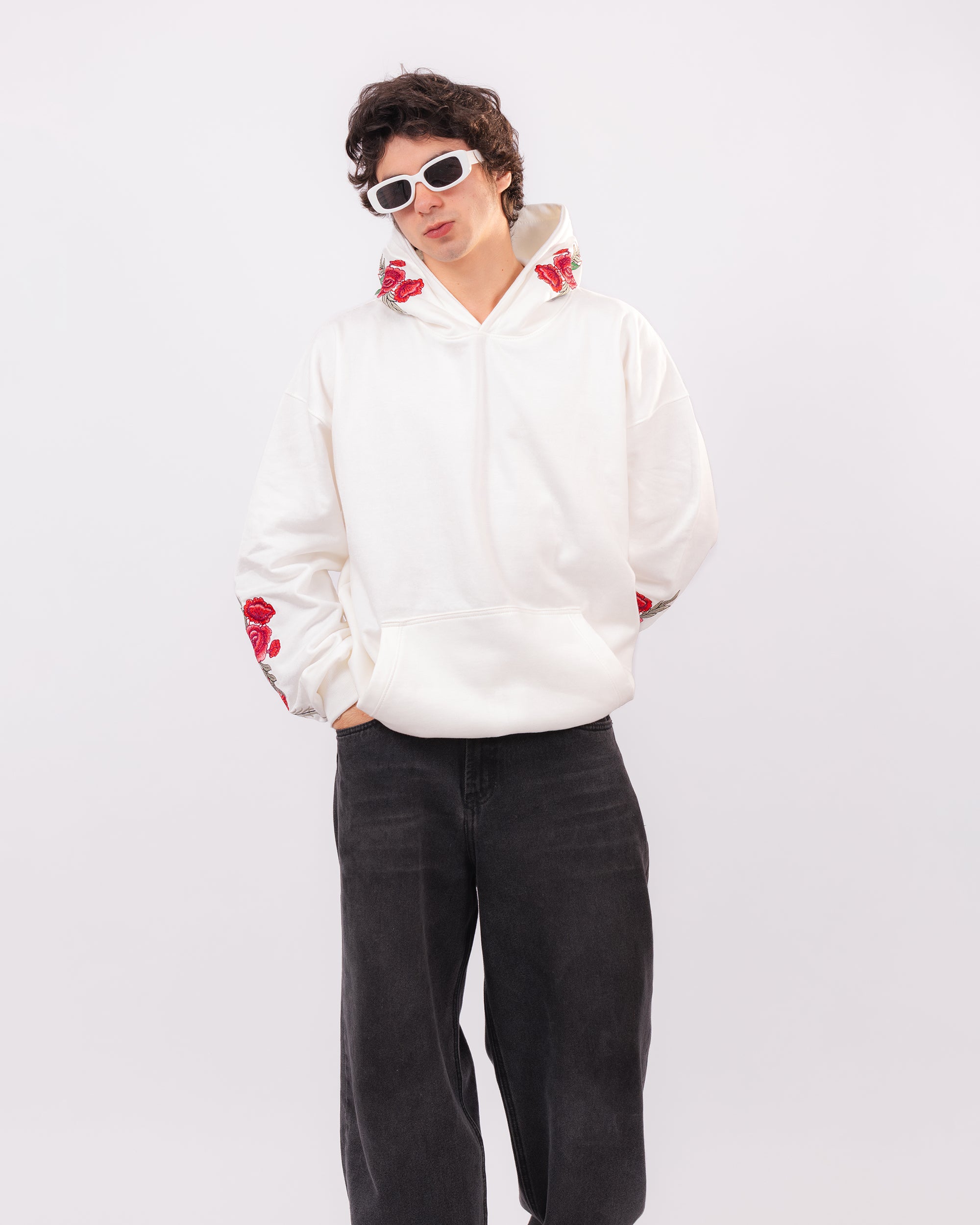 HODDIE OVERSIZE BORDADO ROSE PERLA