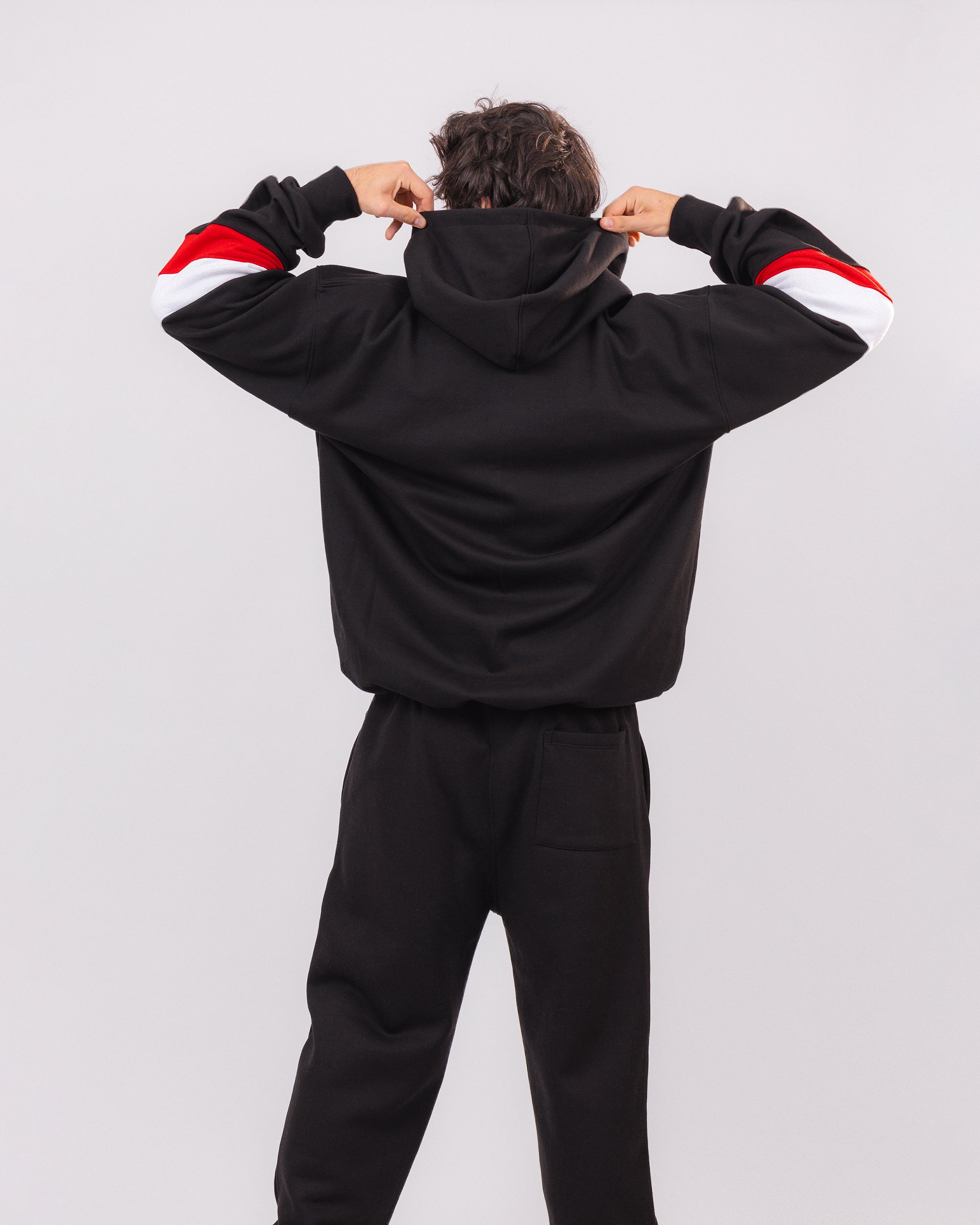 HODDIE TRICOLORS NEGRO